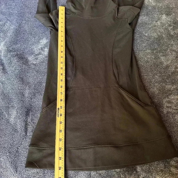 Lululemon Hooded Long Sleeve size 4 - Picture 4 of 6